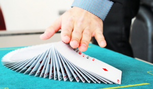 Brilliant Magic Shows With Poker Card to Learn