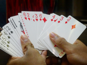 Brilliant Magic Shows With Poker Card to Learn